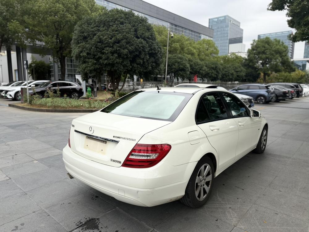 Mercedes-Benz C-Class 2011 модификация C 180K Classic тип – фото 7