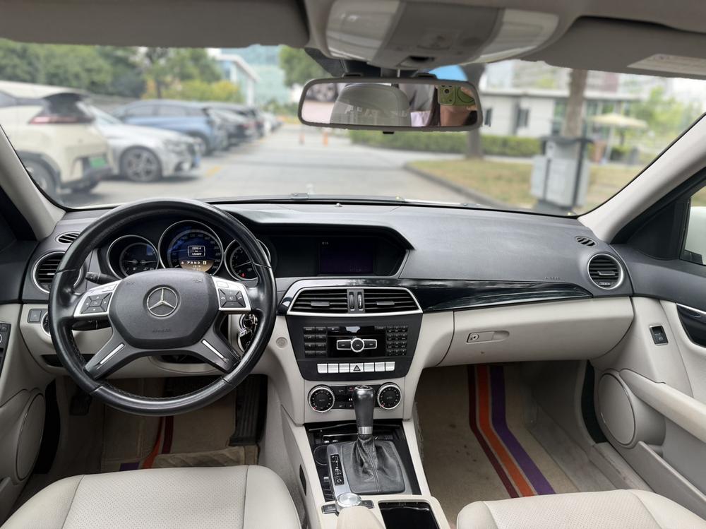 Mercedes-Benz C-Class 2011 модификация C 180K Classic тип – фото 9
