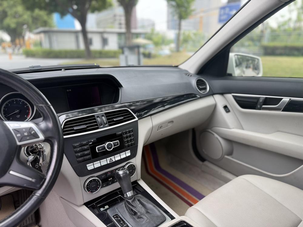 Mercedes-Benz C-Class 2011 модификация C 180K Classic тип – фото 12