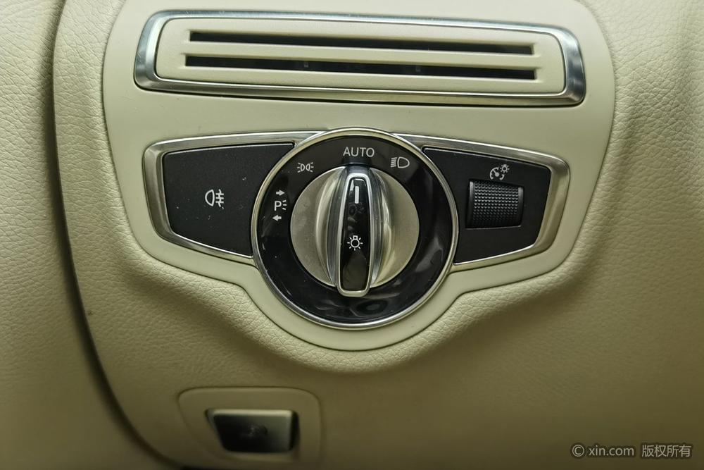 Mercedes-Benz C-Class 2015 C 200 L Sport – фото 16