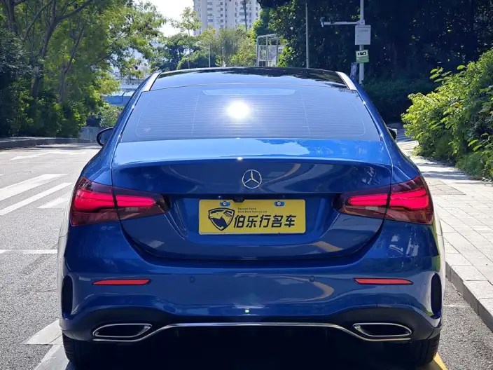 Mercedes-Benz A-class 2023 Model A 200 L Sports sedan Fashion Edition – фото 5