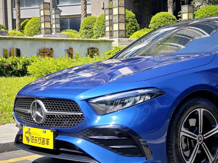 Mercedes-Benz A-class 2023 Model A 200 L Sports sedan Fashion Edition – фото 7