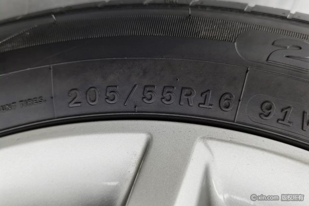 Geely Emgrand GL 2017 1.8L Manual Elite – фото 10