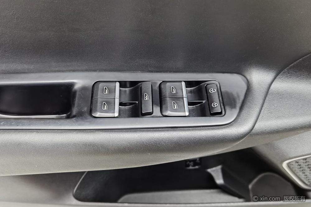 Geely Emgrand GL 2017 1.8L Manual Elite – фото 22
