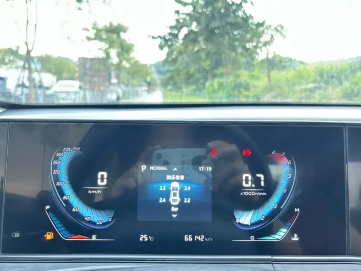 Changan Eado 2021 Model PLUS Blue whale NE 1.4T GDI DCT Noble Model – фото 10