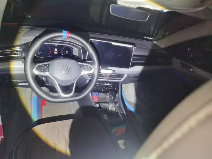 Volkswagen Sagitar 2023 Model 300TSI DSG Superior Edition – фото 5