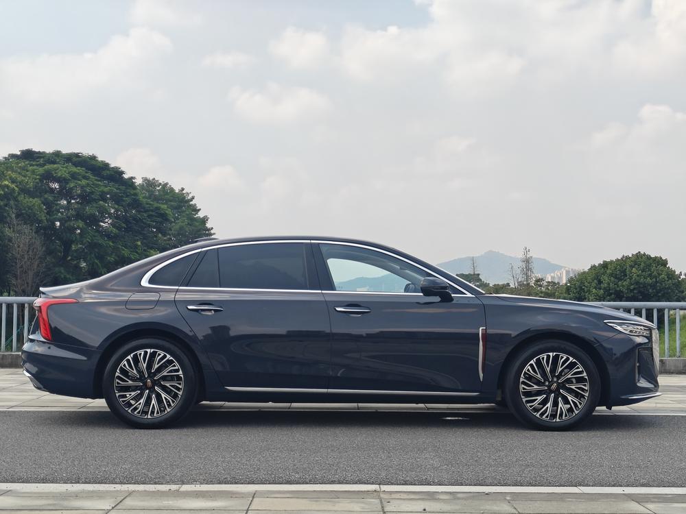 Hongqi H5 2024 2.0T Automatic Smart Enjoy Link Flag Link Edition – фото 8