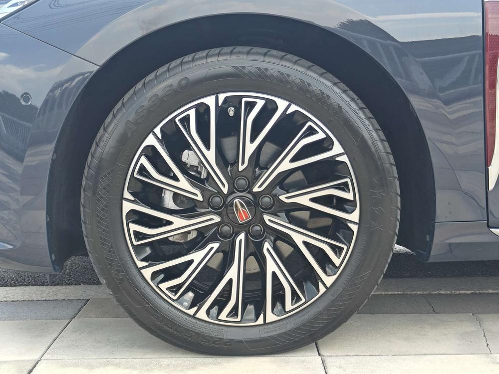 Hongqi H5 2024 2.0T Automatic Smart Enjoy Link Flag Link Edition – фото 16