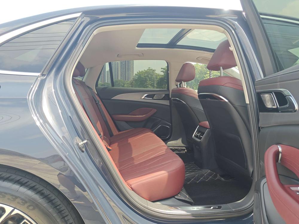 Hongqi H5 2024 2.0T Automatic Smart Enjoy Link Flag Link Edition – фото 35