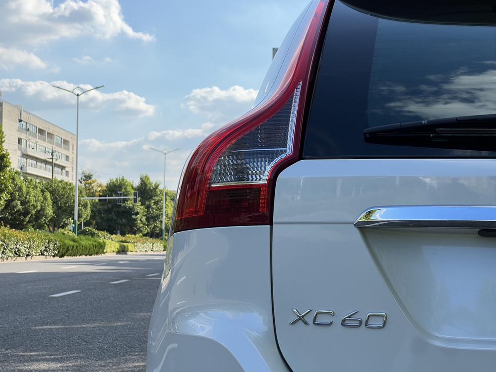 Volvo XC60 2017 модификация T5 Zhixing L Class Edition – фото 7