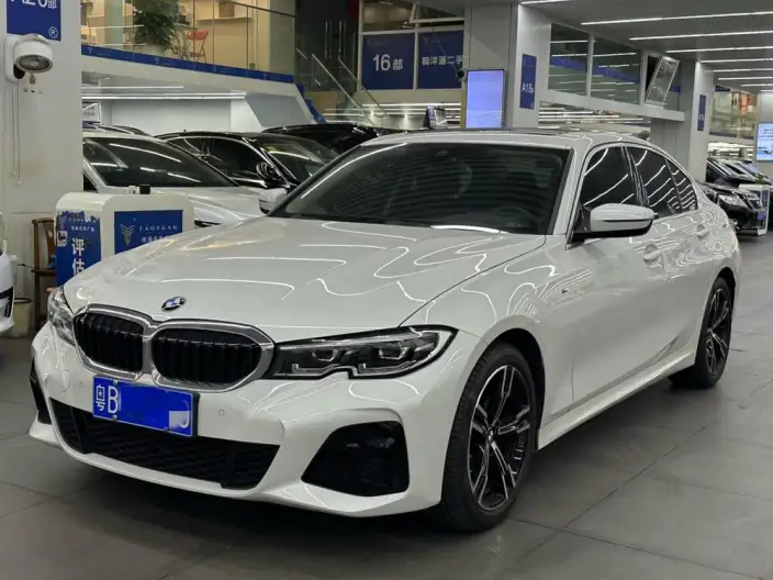 BMW 3 Series 2022 Model 325i M Sports Set – фото 1