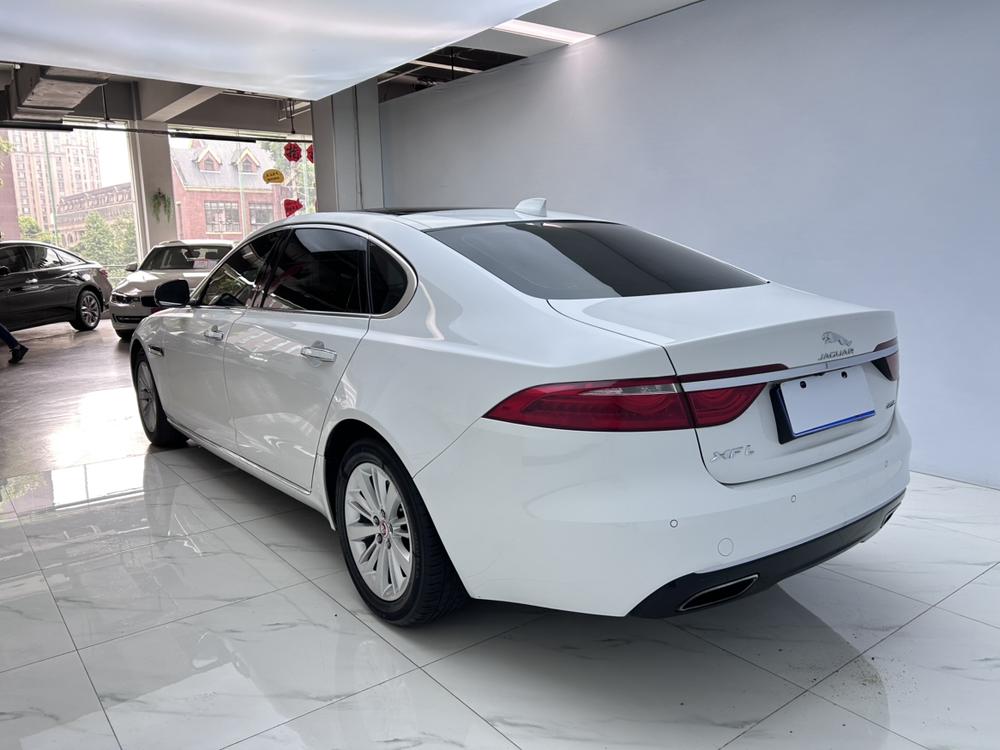 Jaguar XFL 2017 XFL 2.0T 240PS Luxury – фото 5