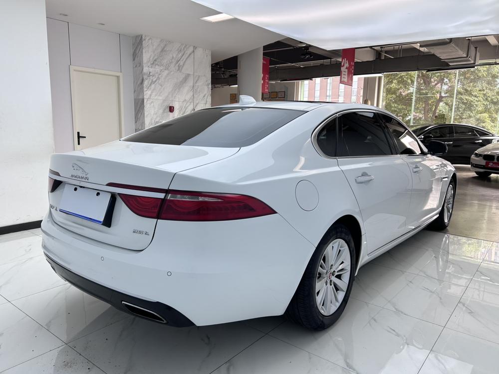 Jaguar XFL 2017 XFL 2.0T 240PS Luxury – фото 7