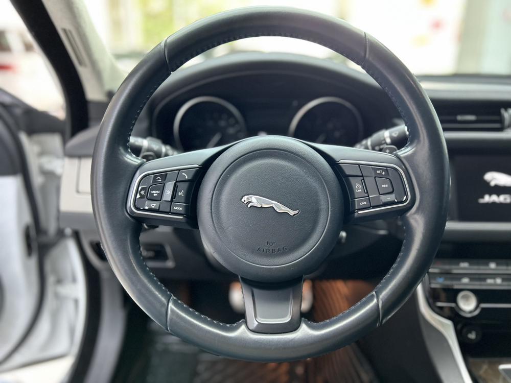 Jaguar XFL 2017 XFL 2.0T 240PS Luxury – фото 22