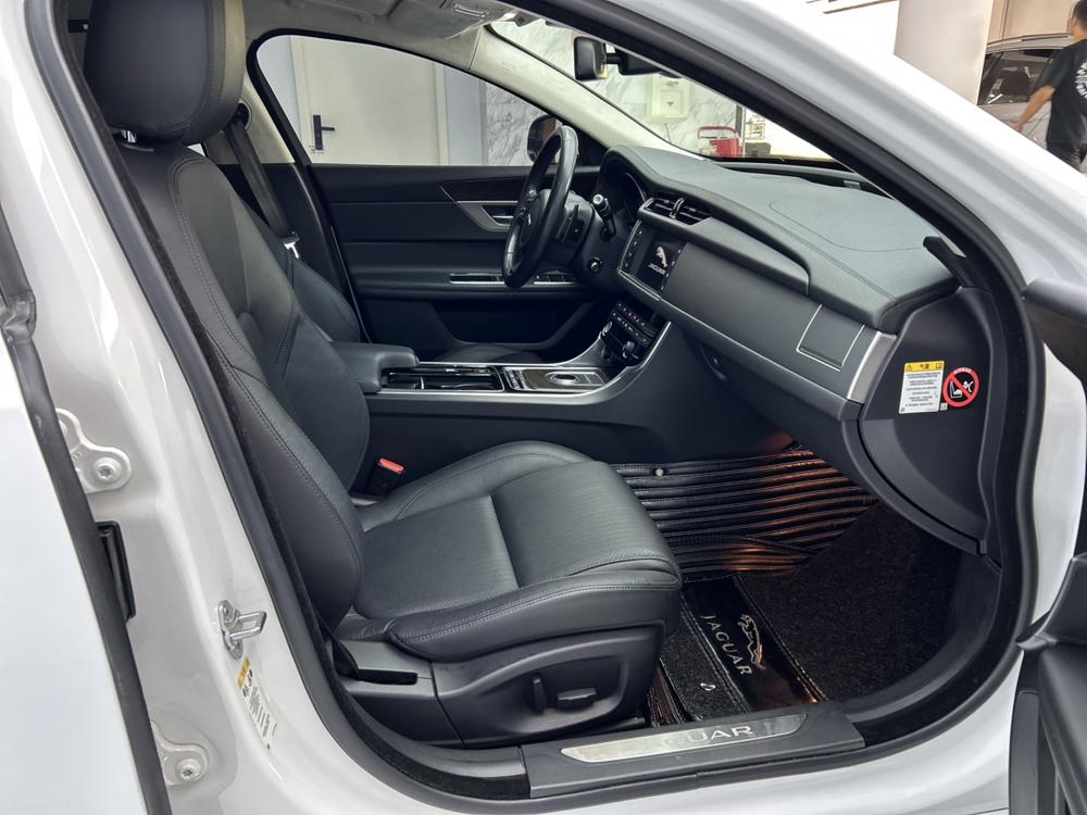 Jaguar XFL 2017 XFL 2.0T 240PS Luxury – фото 26