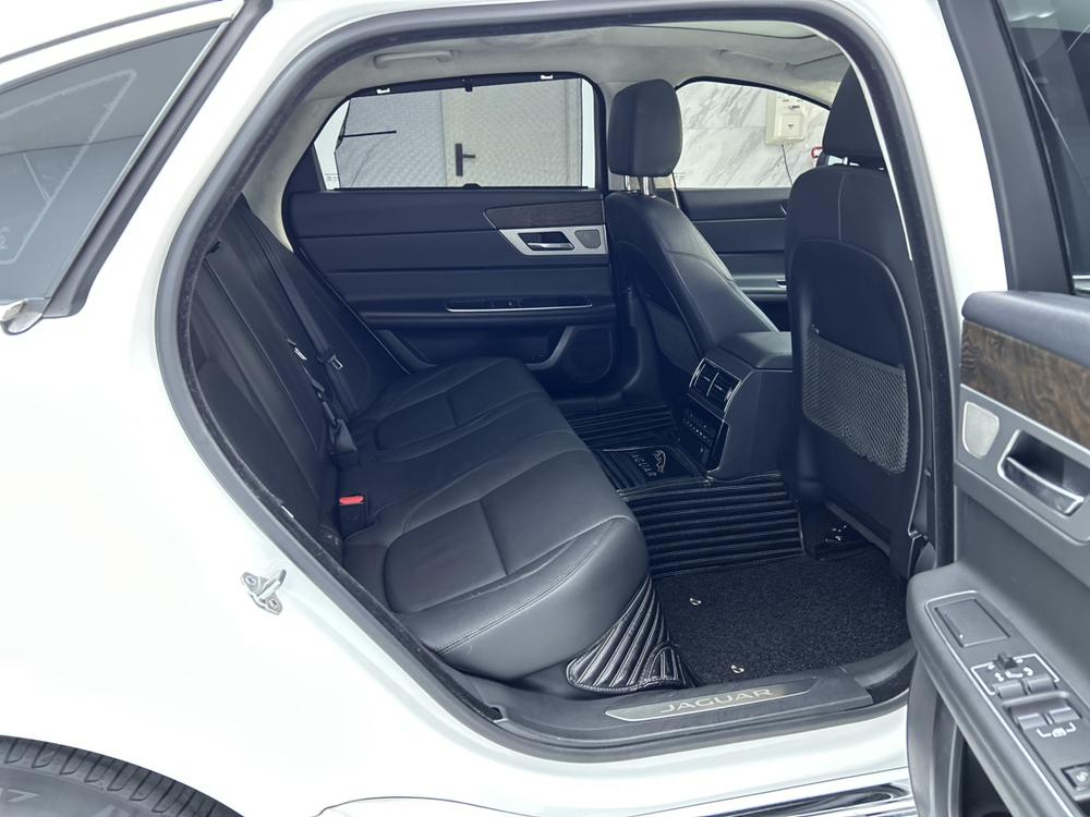 Jaguar XFL 2017 XFL 2.0T 240PS Luxury – фото 27