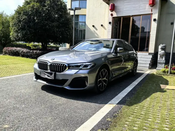 BMW 5 Series Imported 2022 Model Facelift II 530i Fashion edition M Sports Set – фото 1