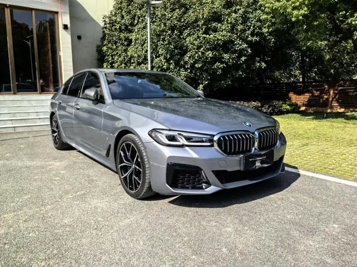BMW 5 Series Imported 2022 Model Facelift II 530i Fashion edition M Sports Set – фото 3