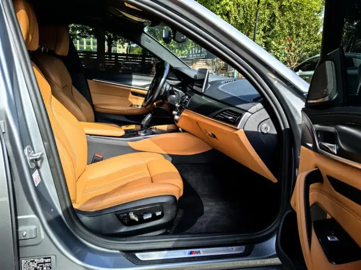BMW 5 Series Imported 2022 Model Facelift II 530i Fashion edition M Sports Set – фото 8