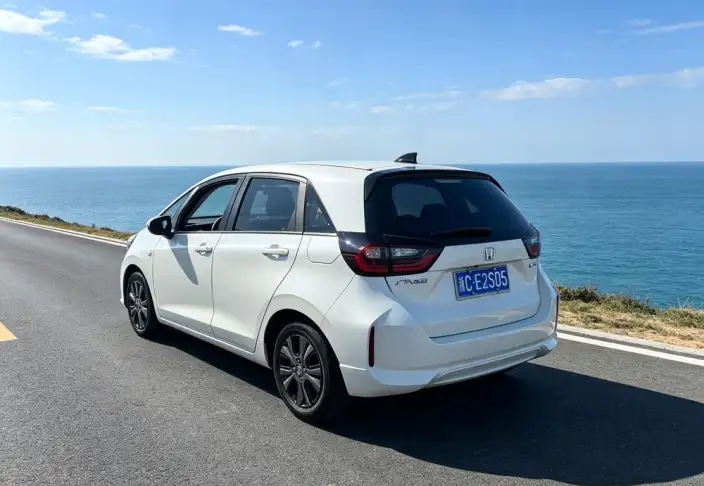 Honda Fit 2022 Model 1.5L CVT Tide Enjoy Skylight Edition – фото 3