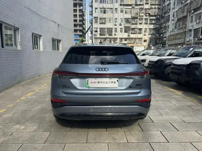 Audi Q4 e-tron 2024 Model 50 e-tron quattro Genesis Night Edition – фото 5