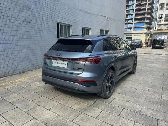 Audi Q4 e-tron 2024 Model 50 e-tron quattro Genesis Night Edition – фото 6