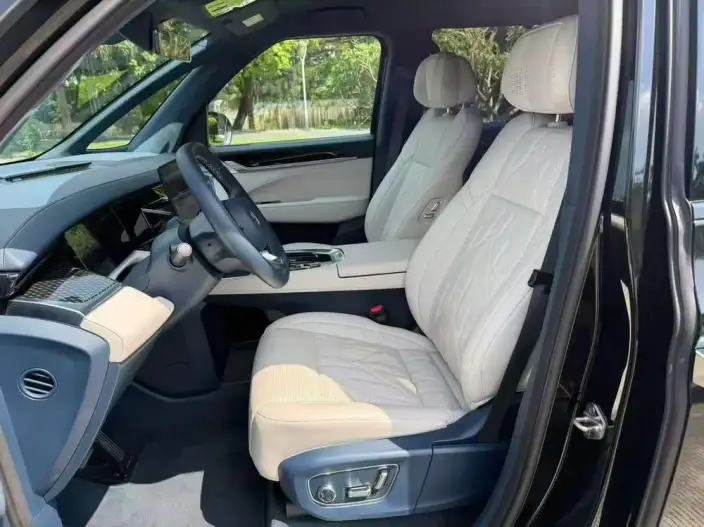 ZEEKR 009 2024 Model VI seat Executive Edition 4WD 140kWh – фото 10