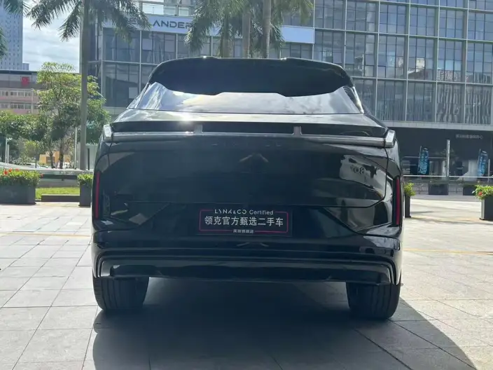 Lynk & Co 08 EM-P 2026 Model 210 4WD Performance Ultra H7