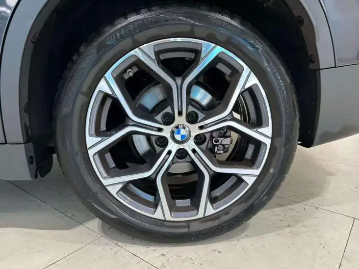 BMW X1 2022 Model sDrive25Li Leading Model – фото 5