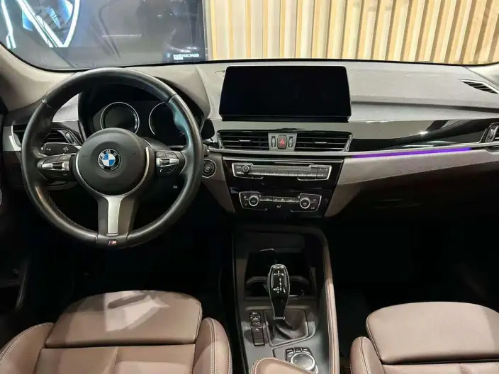 BMW X1 2022 Model sDrive25Li Leading Model – фото 6