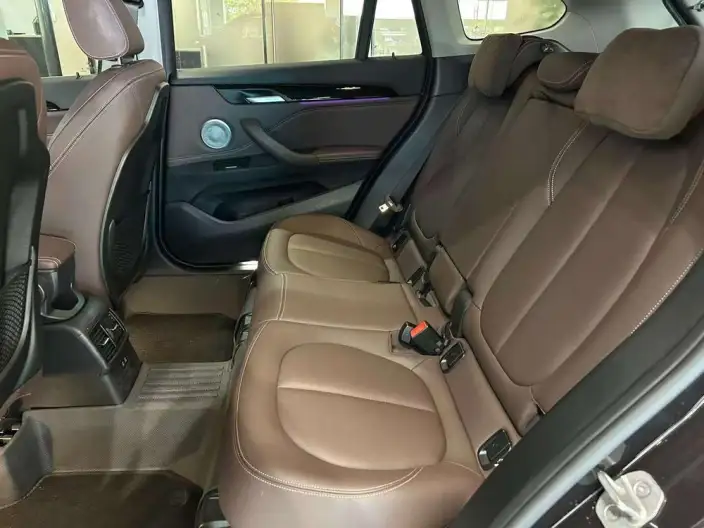 BMW X1 2022 Model sDrive25Li Leading Model – фото 10