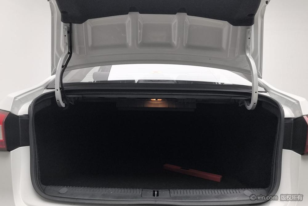Roewe 360 2016 модификация 1.5L автоматическое Smart Screen Edition – фото 23