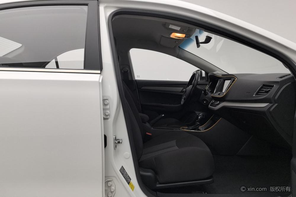 Roewe 360 2016 модификация 1.5L автоматическое Smart Screen Edition – фото 24