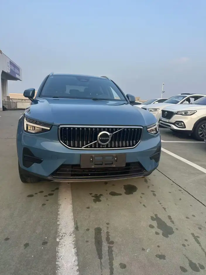 Volvo XC40 2024 Model B3 Smart Range Deluxe Edition – фото 2