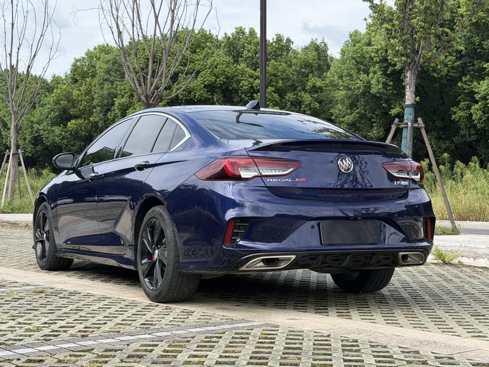 Buick Regal 2021 GS 28T Premium – фото 4