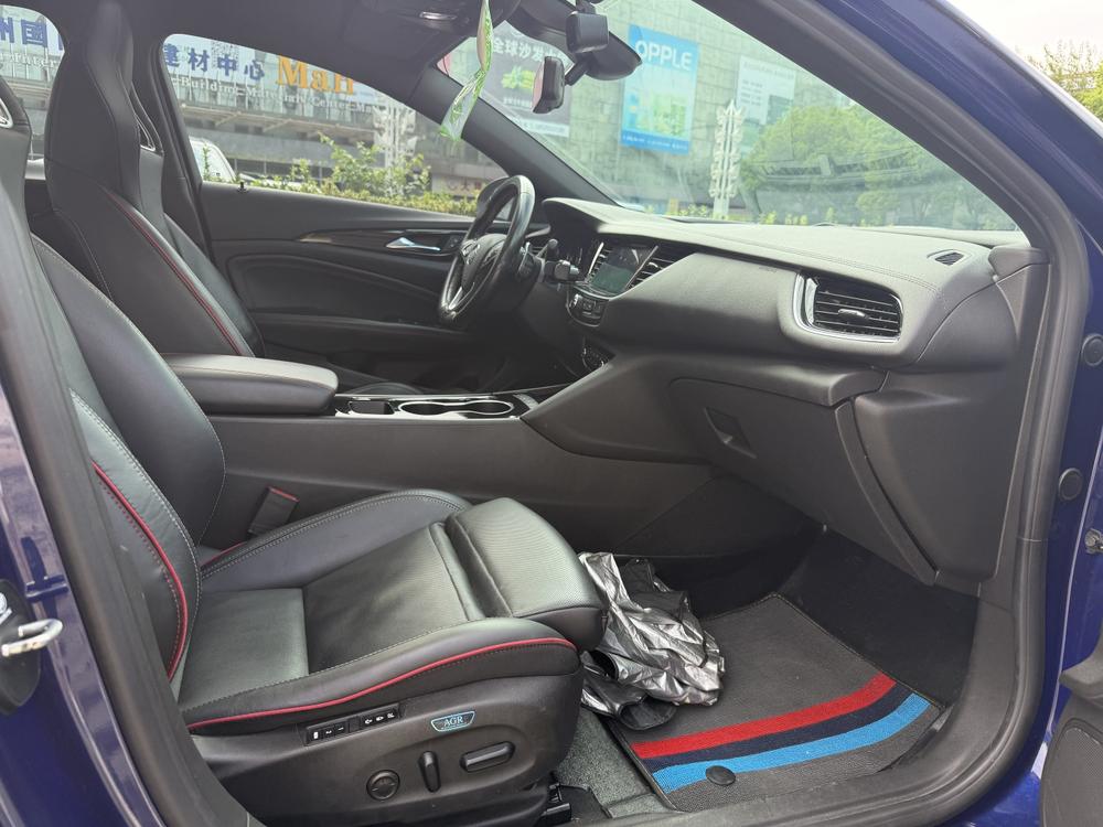 Buick Regal 2021 GS 28T Premium – фото 8