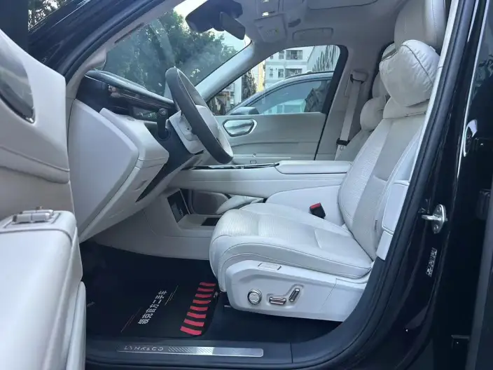 Lynk & Co 900 2025 Model 2.0T Ultra VI seat – фото 9