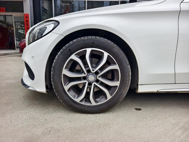 Mercedes-Benz C-Class 2015 C 200 L Sport – фото 3