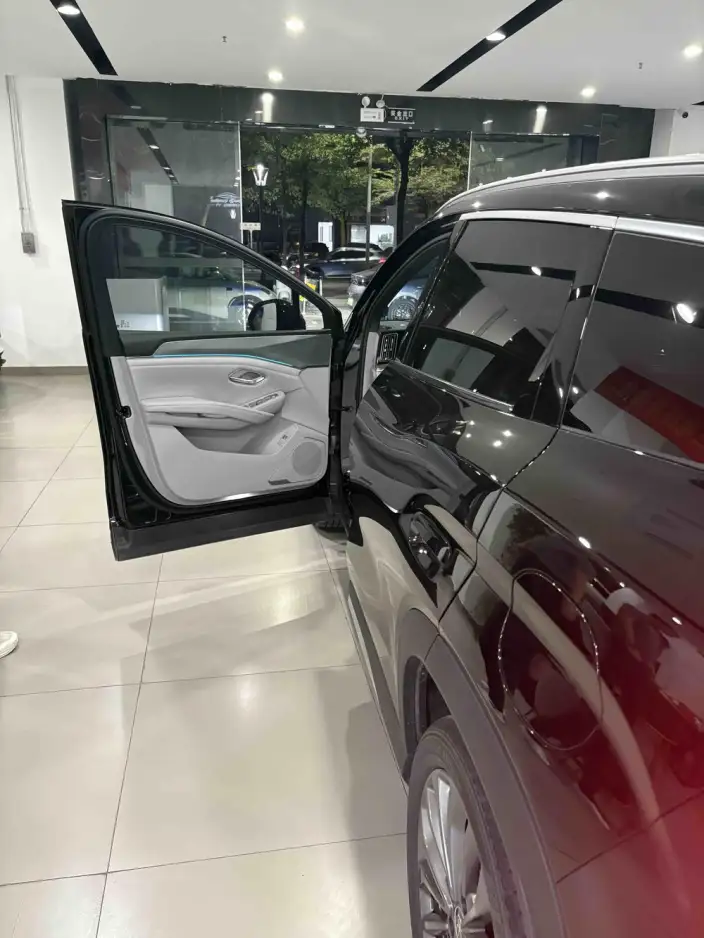 Song Ultra DM 2026 Model DM-i 205KM Beyond Edition – фото 8