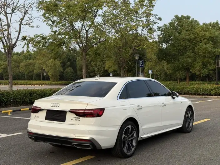Audi A4 L 2024 Model 40 TFSI Fashion Dynamic Model – фото 7