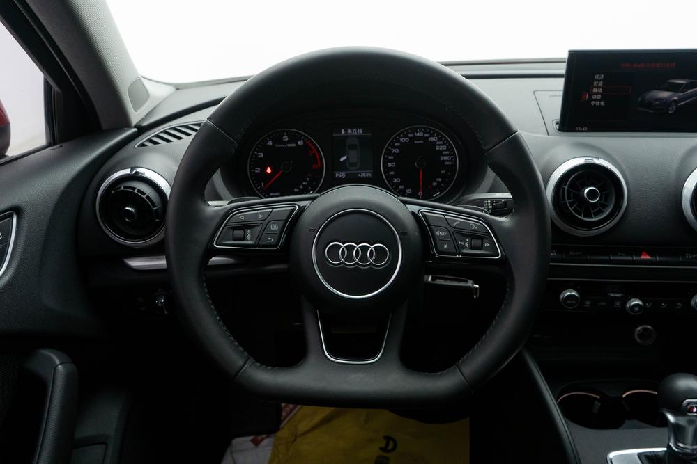 Audi A3 2018 30th Anniversary Limousine 35 TFSI Sport – фото 16