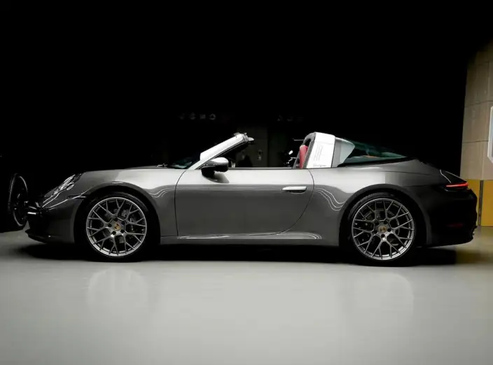 PORSCHE 911 2023 Model Targa 4 3.0T