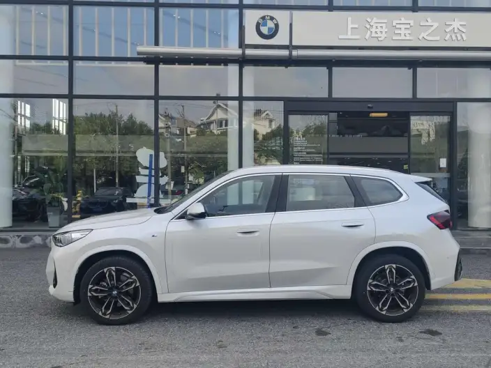 BMW X1 2025 Model sDrive25Li X Design Set – фото 3