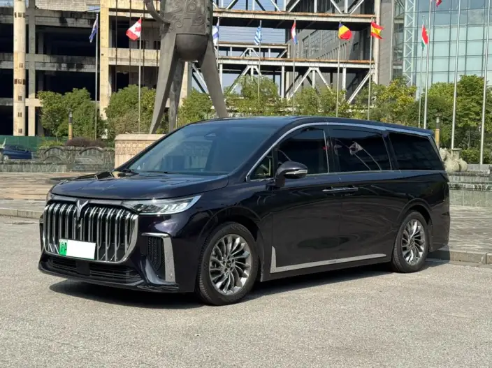 VOYAH Dreamer PHEV 2024 Model Ultra-long Endurance Ultimate Edition – фото 1