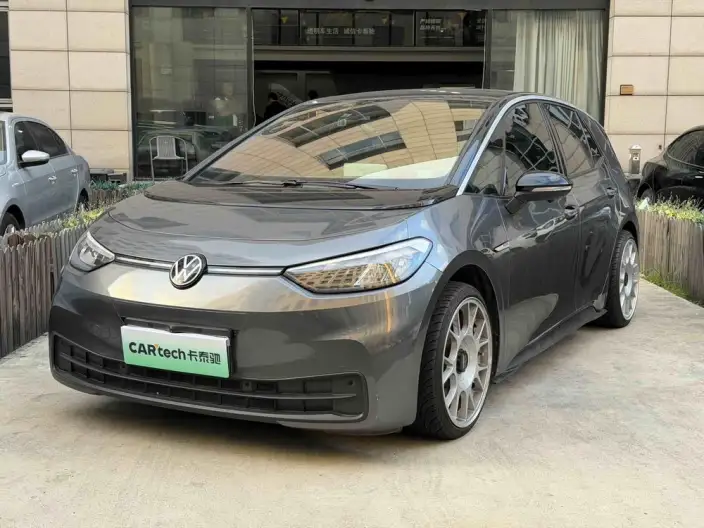 Volkswagen ID.3 2023 Model Pure Smart Edition – фото 1