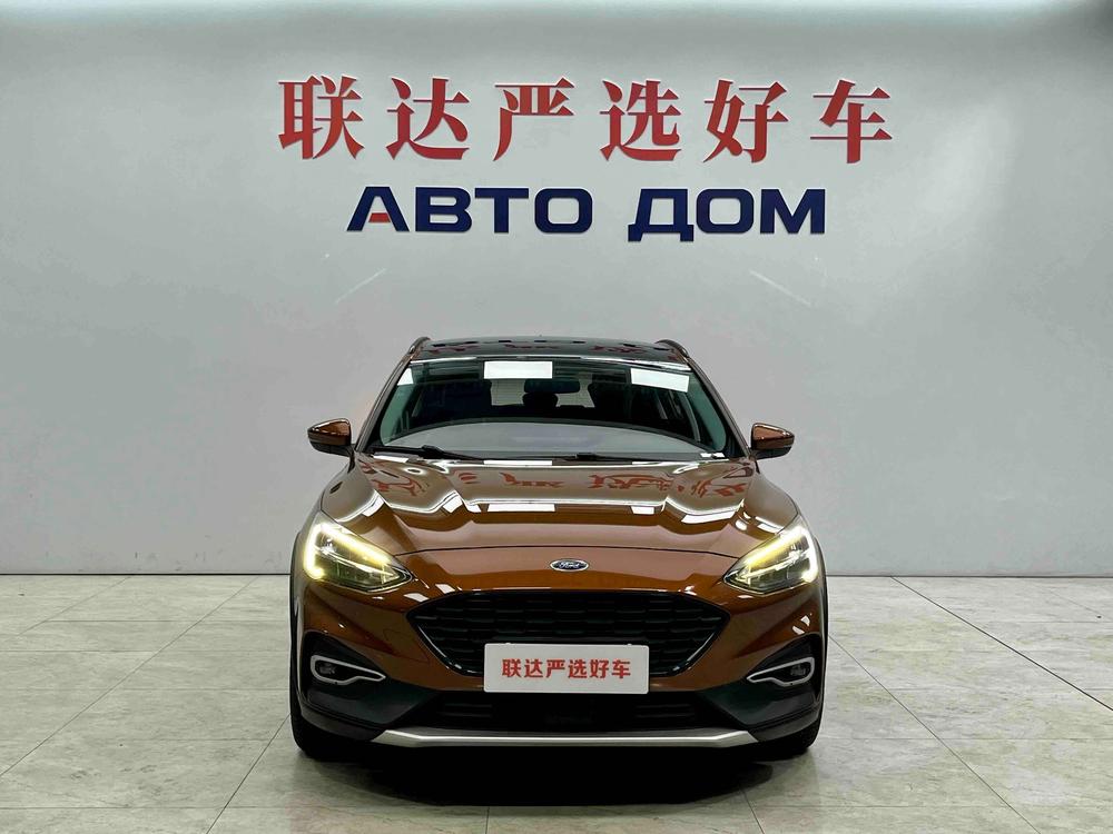 Ford Focus Active 2021 EcoBoost 180 Automatic Trendy – фото 2