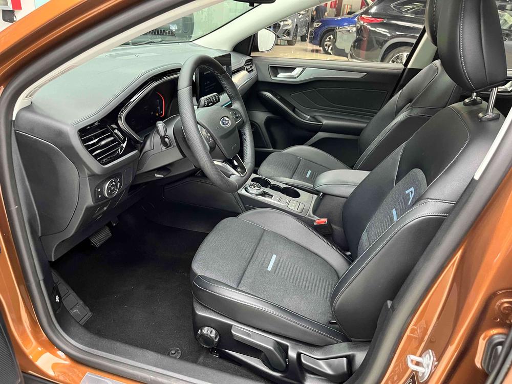 Ford Focus Active 2021 EcoBoost 180 Automatic Trendy – фото 21