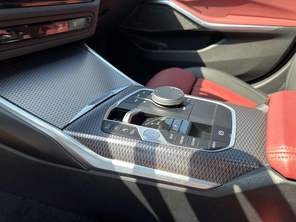 BMW 3 Series 2023 330i M Sport Obsidian Package – фото 16