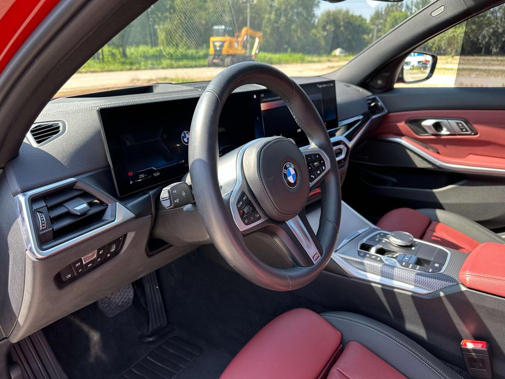 BMW 3 Series 2023 330i M Sport Obsidian Package – фото 18