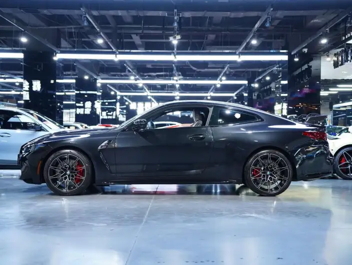 BMW M4 2024 Model 2.9L Manual Rear Drive 4 seat Parallel Imported – фото 3